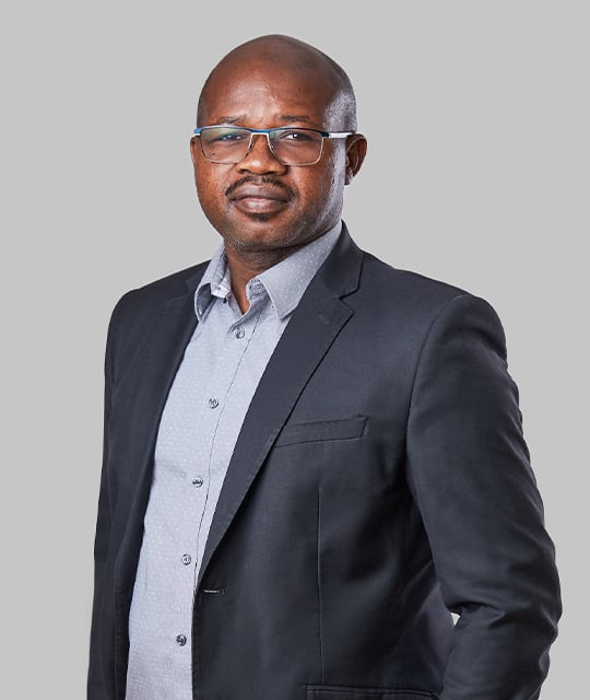 Evrard D. Nkwemi, Directeur, Relations de l'Institution Financière & Analyse de Crédit